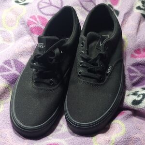Vans Classic Black Lace-Up Shoes